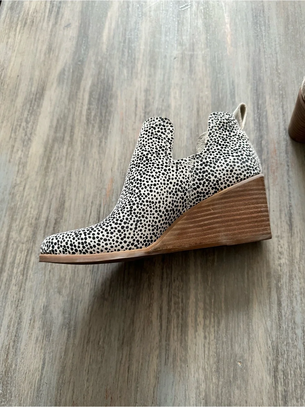 TOMS Kallie Wedge Booties Cheetah Print Suede - Picture 4 of 14